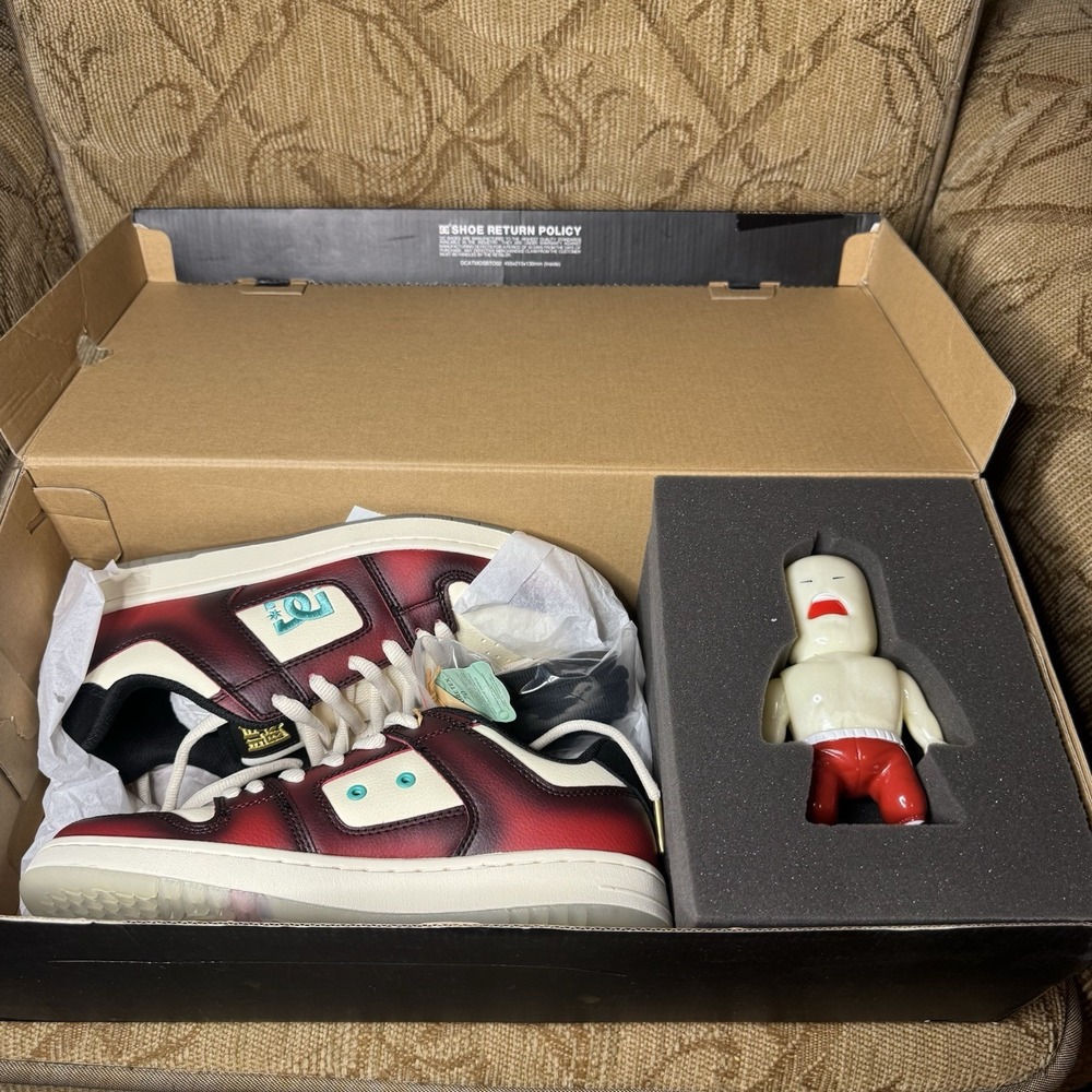 DC SHOES CONVICT ATMOS Collab Shoes MANTECA 4 Ramenman Soft Vinyl Figure Men's 6